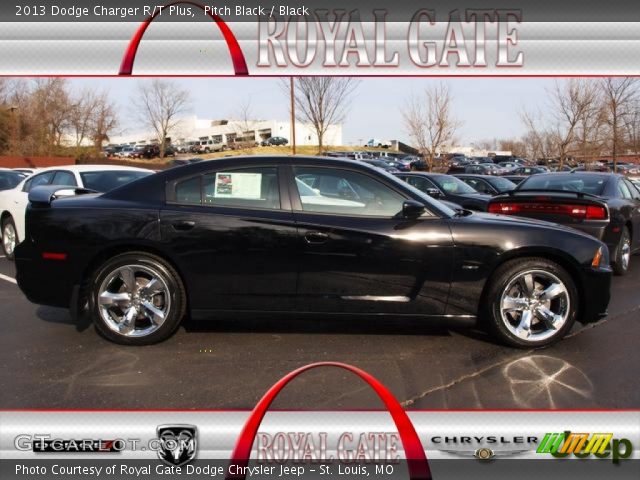 2013 Dodge Charger R/T Plus in Pitch Black