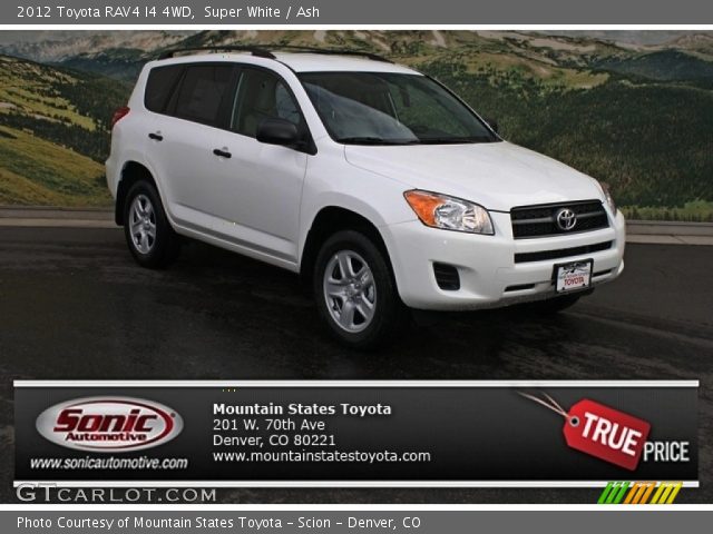 2012 Toyota RAV4 I4 4WD in Super White