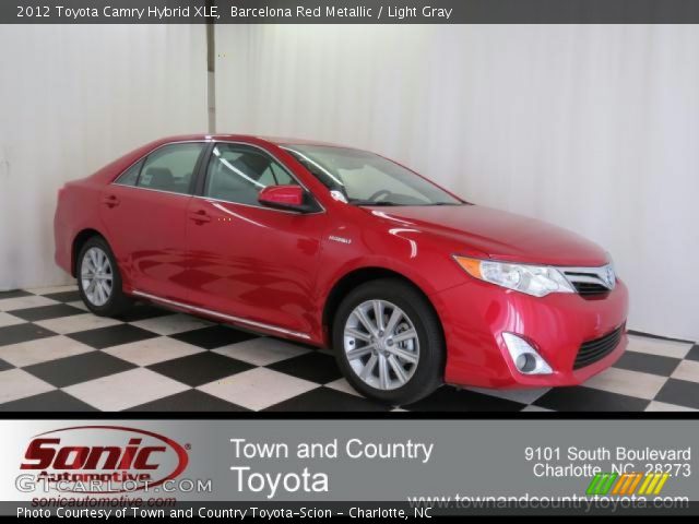 2012 Toyota Camry Hybrid XLE in Barcelona Red Metallic