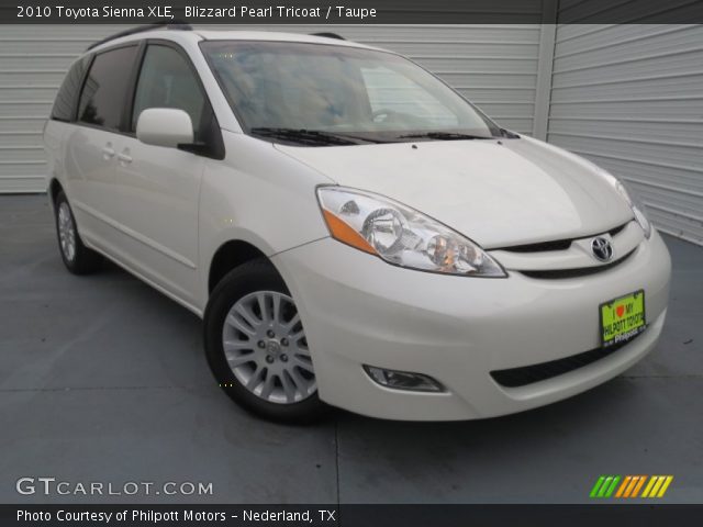 2010 Toyota Sienna XLE in Blizzard Pearl Tricoat