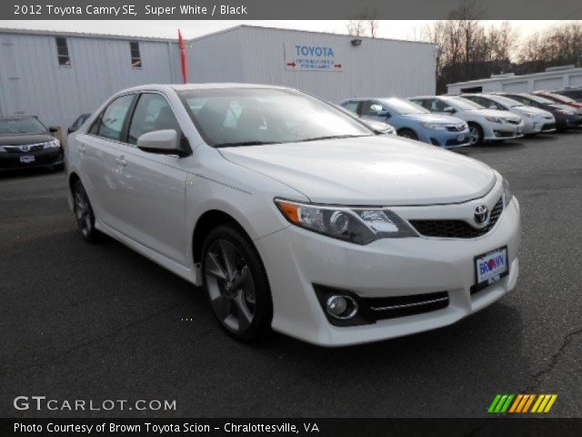 2012 Toyota Camry SE in Super White