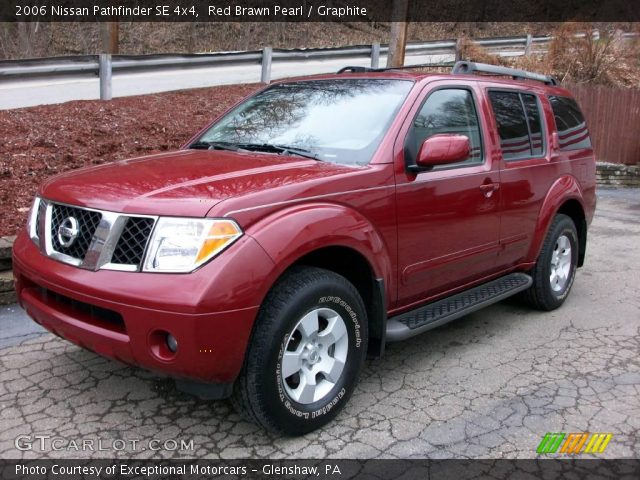 2006 Nissan Pathfinder SE 4x4 in Red Brawn Pearl