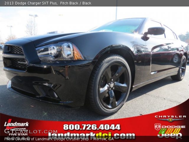 2013 Dodge Charger SXT Plus in Pitch Black