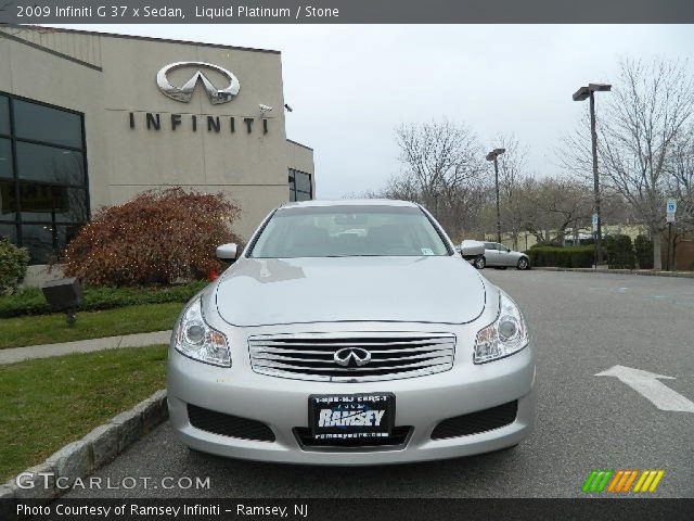 2009 Infiniti G 37 x Sedan in Liquid Platinum