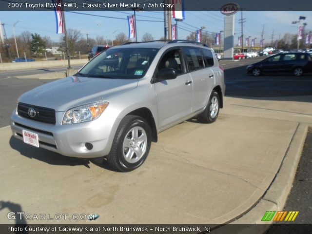 2007 Toyota RAV4 4WD in Classic Silver Metallic