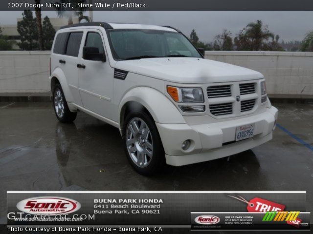 2007 Dodge Nitro R/T in Stone White