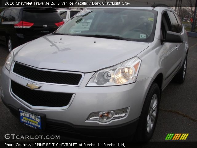 2010 Chevrolet Traverse LS in Silver Ice Metallic