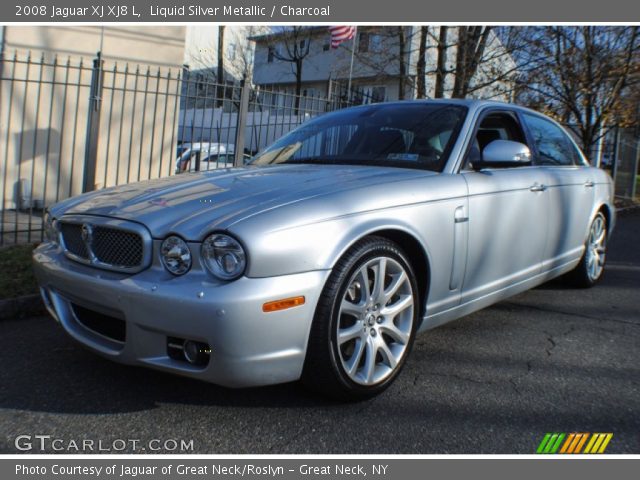 2008 Jaguar XJ XJ8 L in Liquid Silver Metallic