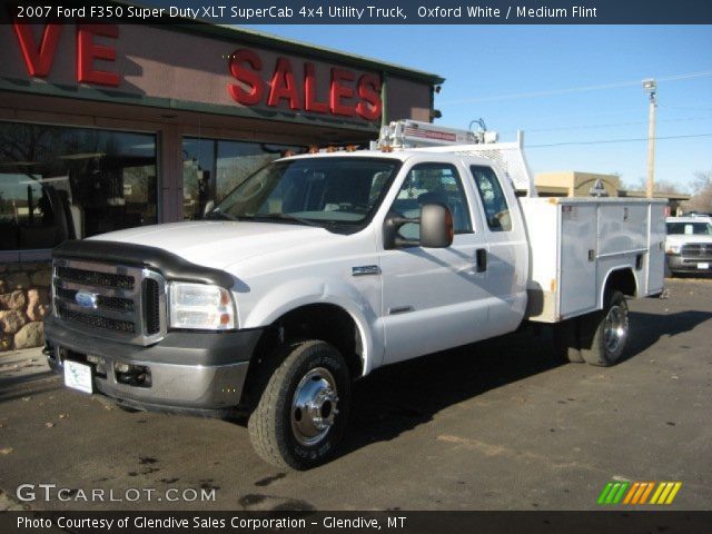 2007 Ford F350 Super Duty XLT SuperCab 4x4 Utility Truck in Oxford White