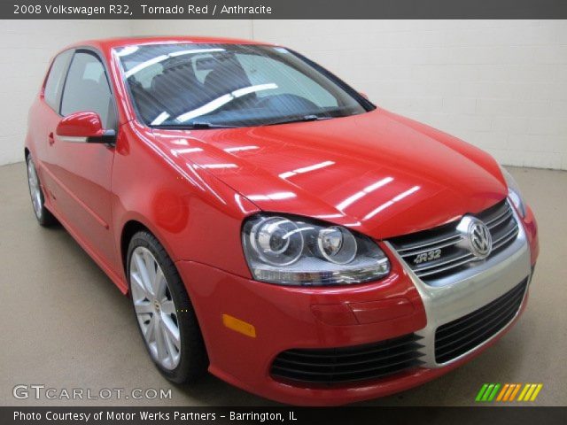 2008 Volkswagen R32  in Tornado Red