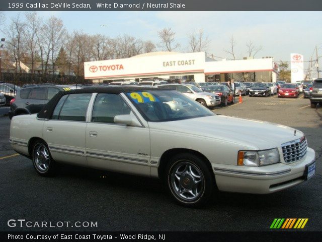 1999 Cadillac DeVille Sedan in White Diamond