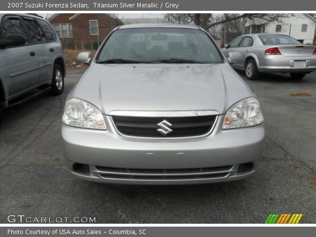 2007 Suzuki Forenza Sedan in Titanium Silver Metallic