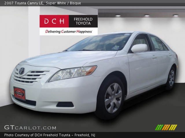 2007 Toyota Camry LE in Super White