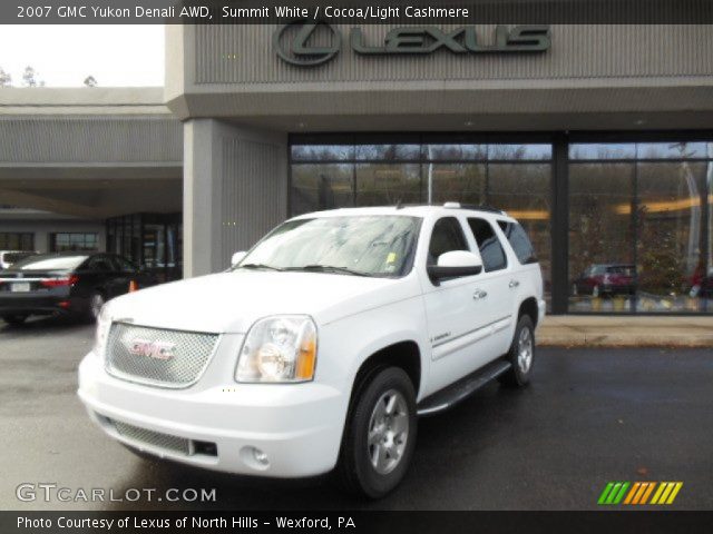 2007 GMC Yukon Denali AWD in Summit White