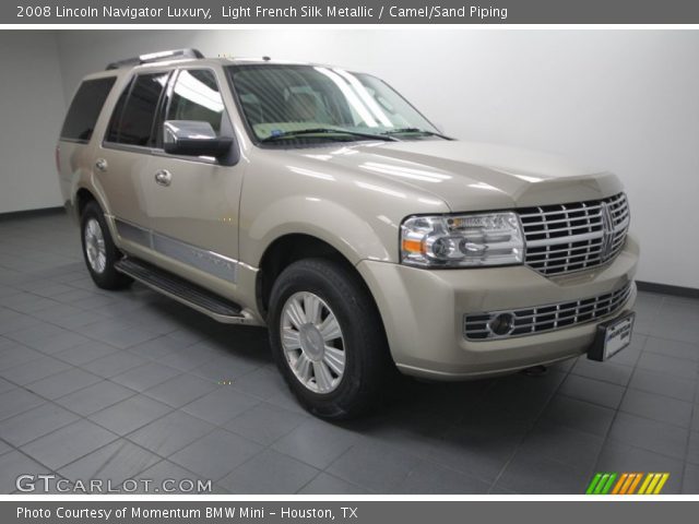 2008 Lincoln Navigator Luxury in Light French Silk Metallic