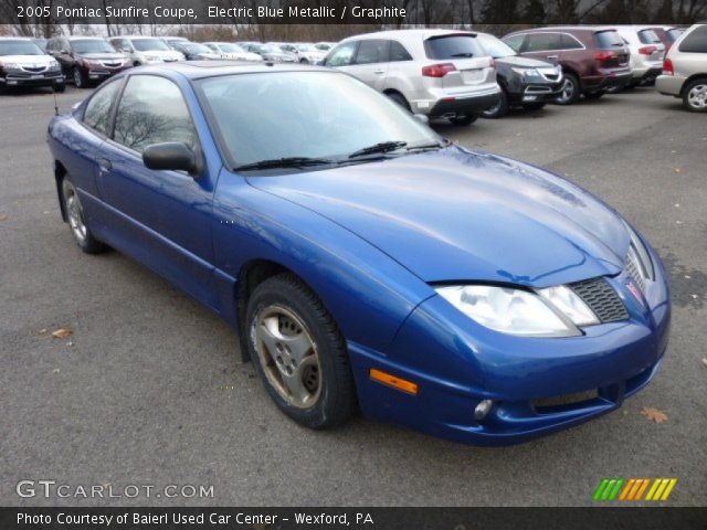 2005 Pontiac Sunfire Coupe in Electric Blue Metallic