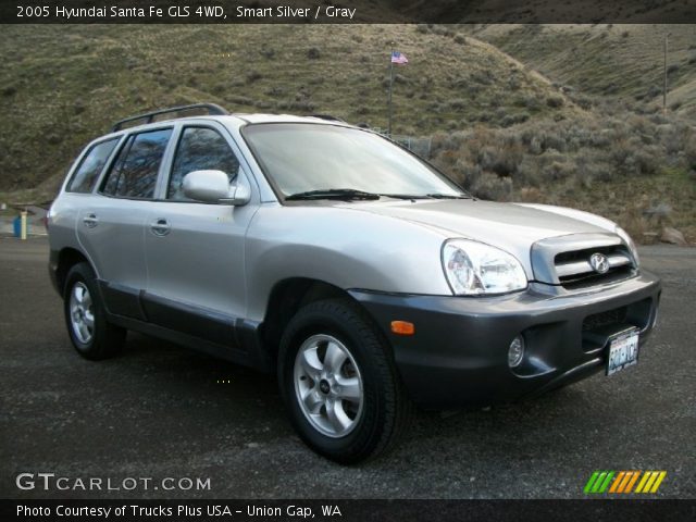 2005 Hyundai Santa Fe GLS 4WD in Smart Silver