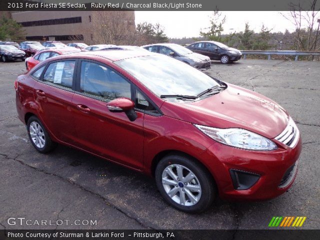 2013 Ford Fiesta SE Sedan in Ruby Red
