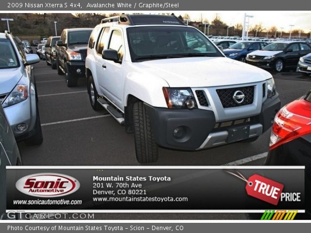 2009 Nissan Xterra S 4x4 in Avalanche White