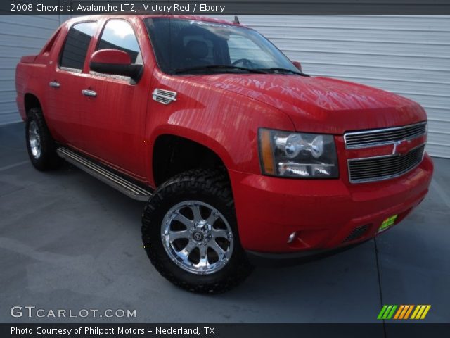 2008 Chevrolet Avalanche LTZ in Victory Red