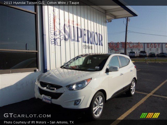 2013 Hyundai Tucson GLS in Cotton White