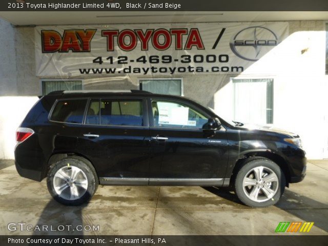 2013 Toyota Highlander Limited 4WD in Black