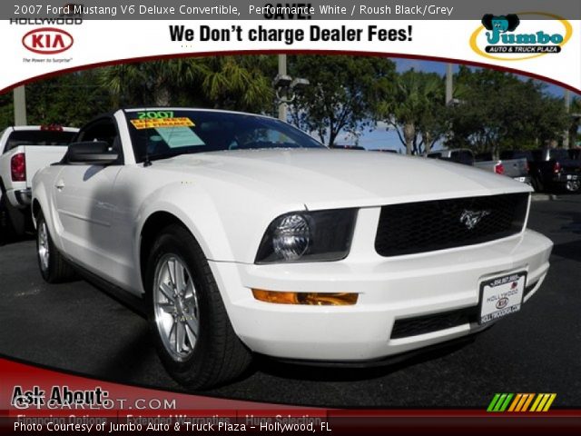 Performance White 2007 Ford Mustang V6 Deluxe Convertible