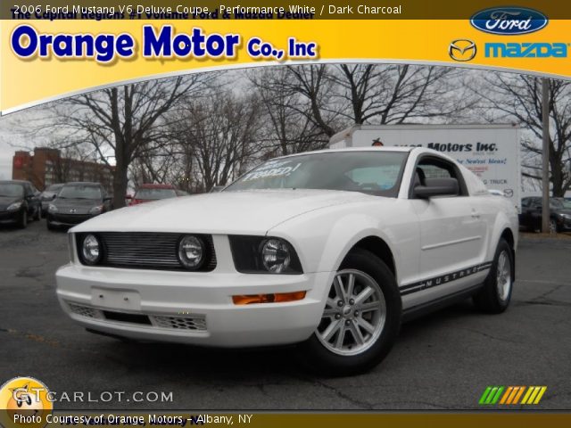 2006 Ford Mustang V6 Deluxe Coupe in Performance White