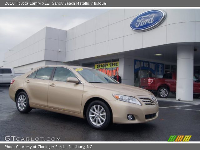 2010 Toyota Camry XLE in Sandy Beach Metallic