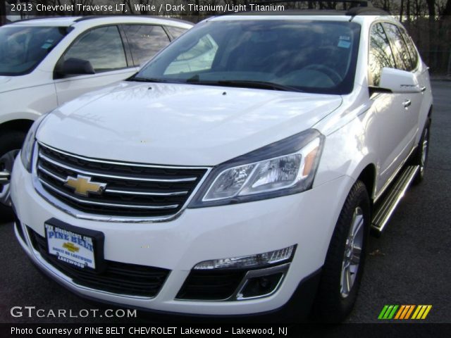 2013 Chevrolet Traverse LT in White