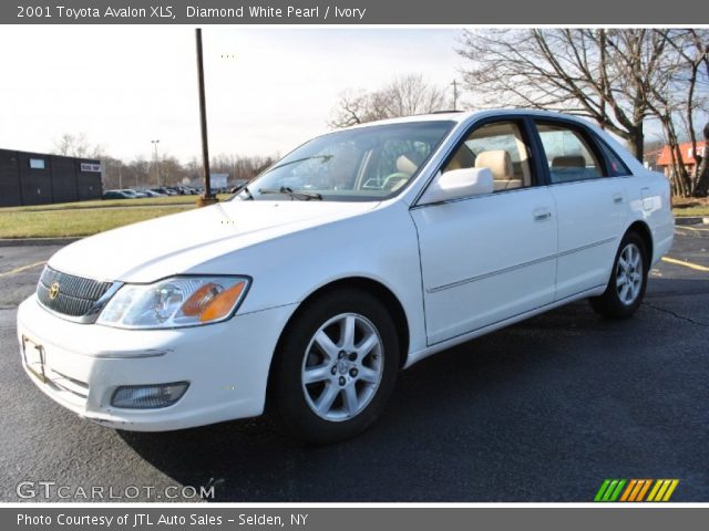2001 Toyota Avalon XLS in Diamond White Pearl