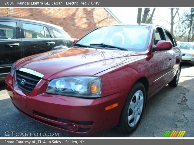 2006 Hyundai Elantra GLS Sedan in Electric Red