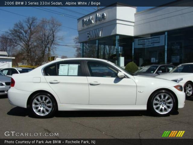 2006 BMW 3 Series 330xi Sedan in Alpine White