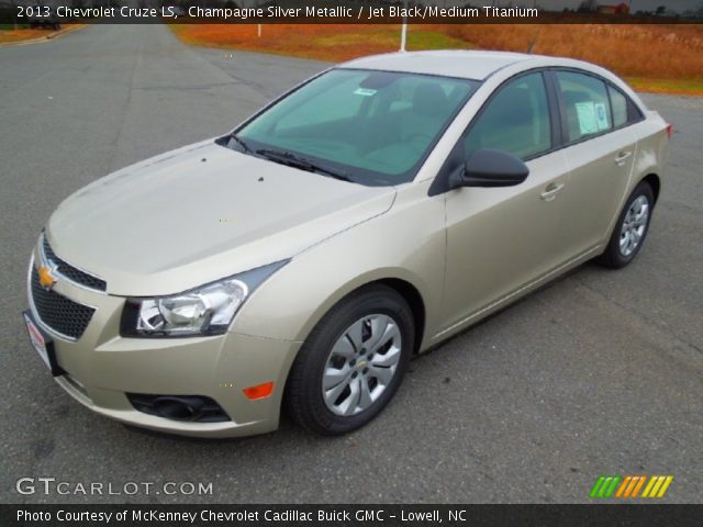 2013 Chevrolet Cruze LS in Champagne Silver Metallic