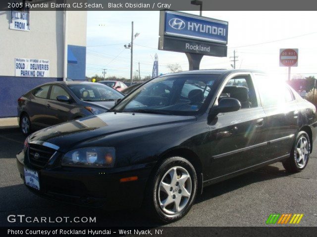 2005 Hyundai Elantra GLS Sedan in Black Obsidian