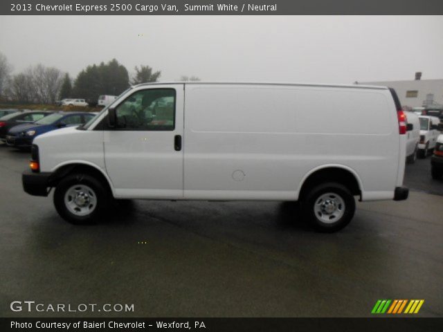 2013 Chevrolet Express 2500 Cargo Van in Summit White