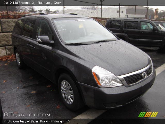 2012 Kia Sedona LX in Platinum