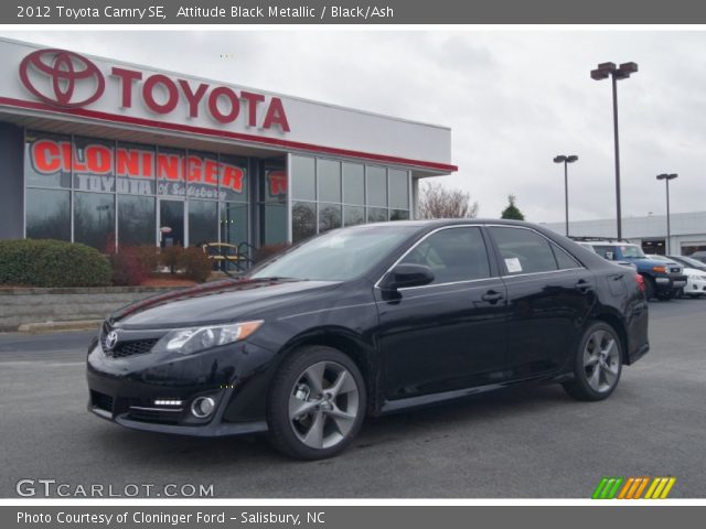 2012 Toyota Camry SE in Attitude Black Metallic