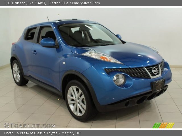 2011 Nissan Juke S AWD in Electric Blue