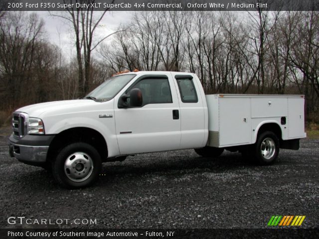 2005 Ford F350 Super Duty XLT SuperCab 4x4 Commercial in Oxford White