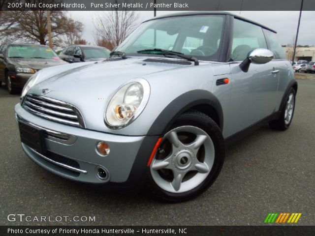 2005 Mini Cooper Hardtop in Pure Silver Metallic