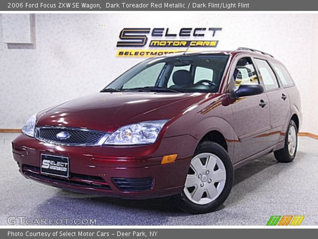 2006 Ford Focus ZXW SE Wagon in Dark Toreador Red Metallic