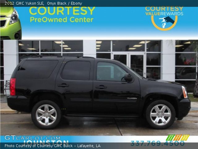 2012 GMC Yukon SLE in Onyx Black