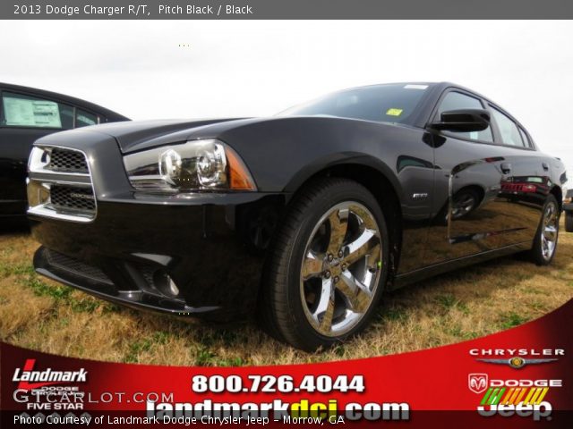 2013 Dodge Charger R/T in Pitch Black