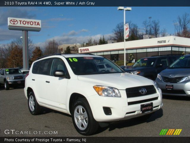 2010 Toyota RAV4 I4 4WD in Super White