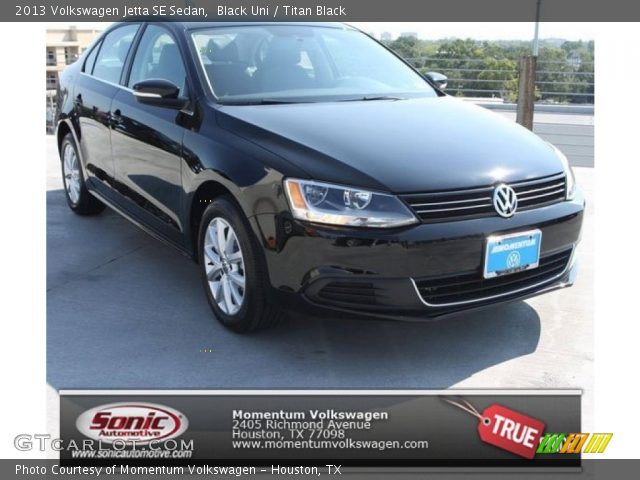2013 Volkswagen Jetta SE Sedan in Black Uni