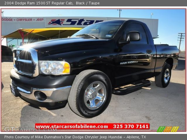 2004 Dodge Ram 1500 ST Regular Cab in Black