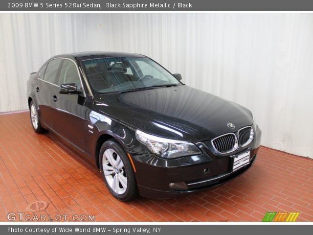 2009 BMW 5 Series 528xi Sedan in Black Sapphire Metallic