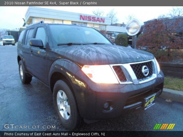 2010 Nissan Pathfinder SE 4x4 in Super Black