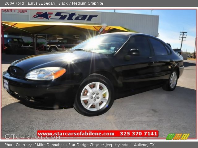 2004 Ford Taurus SE Sedan in Black